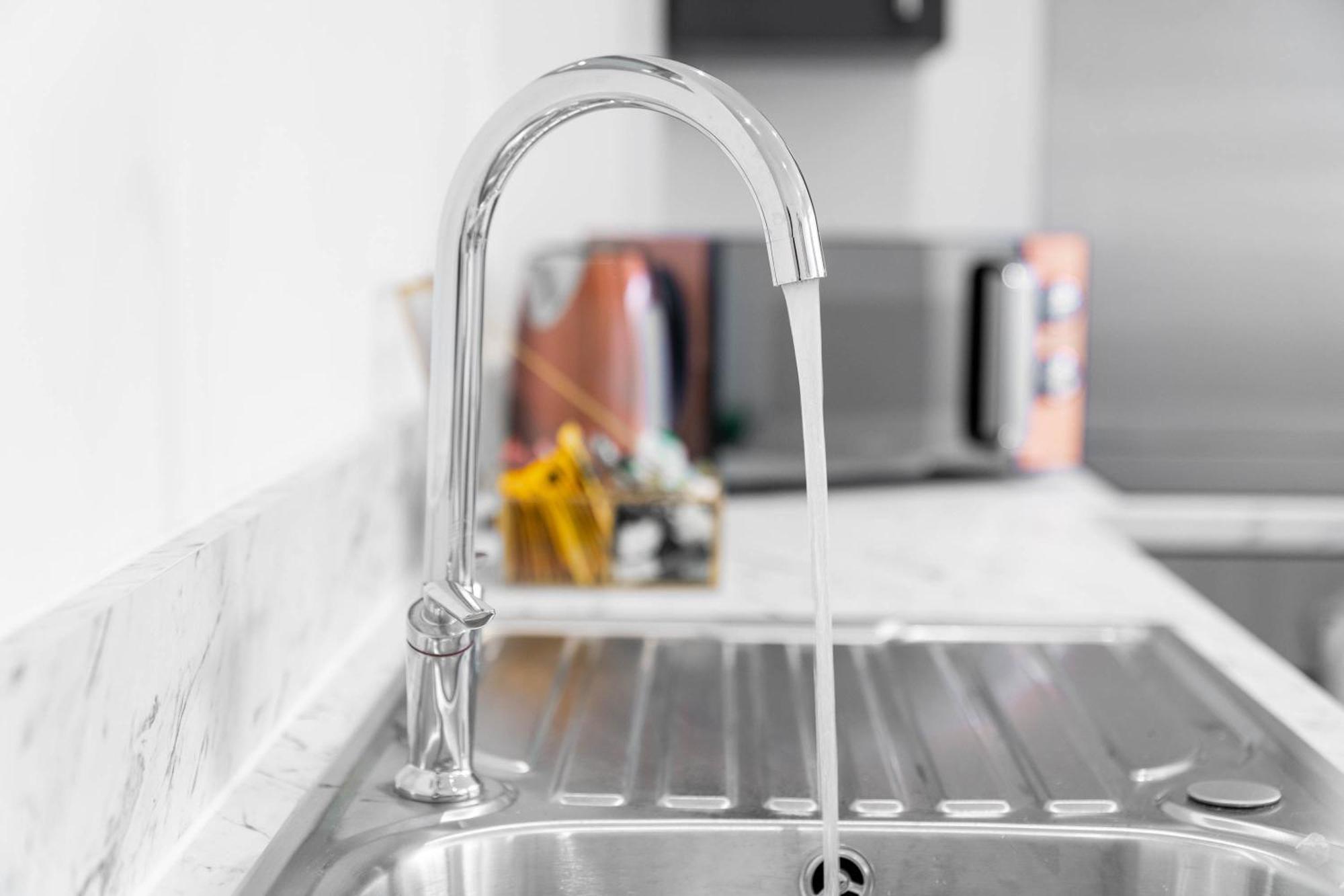 Modern Apartment In Brierley Hill - Secure Parking - Wifi & Netflix - Excellent Value - 11O エクステリア 写真